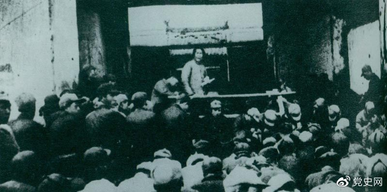 1935年12月27日，毛澤東在陜北瓦窯堡黨的活動分子會議上作《論反對日本帝國主義的策略》報(bào)告。