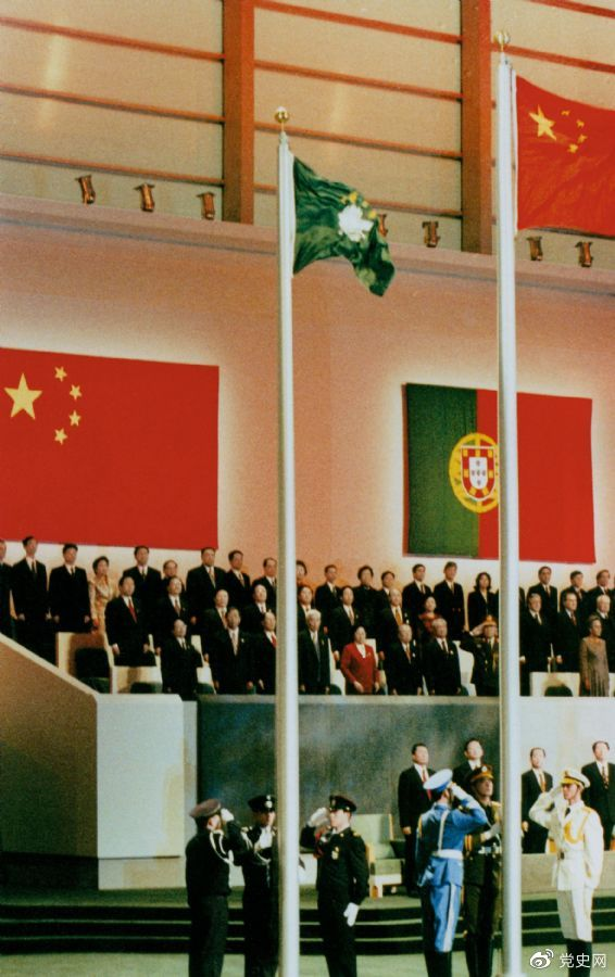 1999年12月20日，中國政府恢復(fù)行使對澳門的主權(quán)。